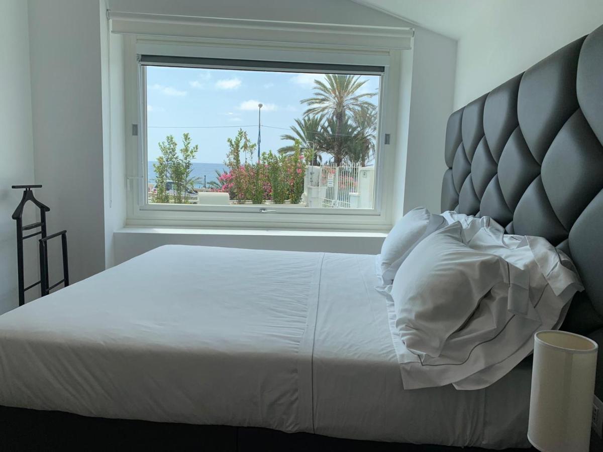 Miramare The Palace Resort Sanremo Luaran gambar A bedroom